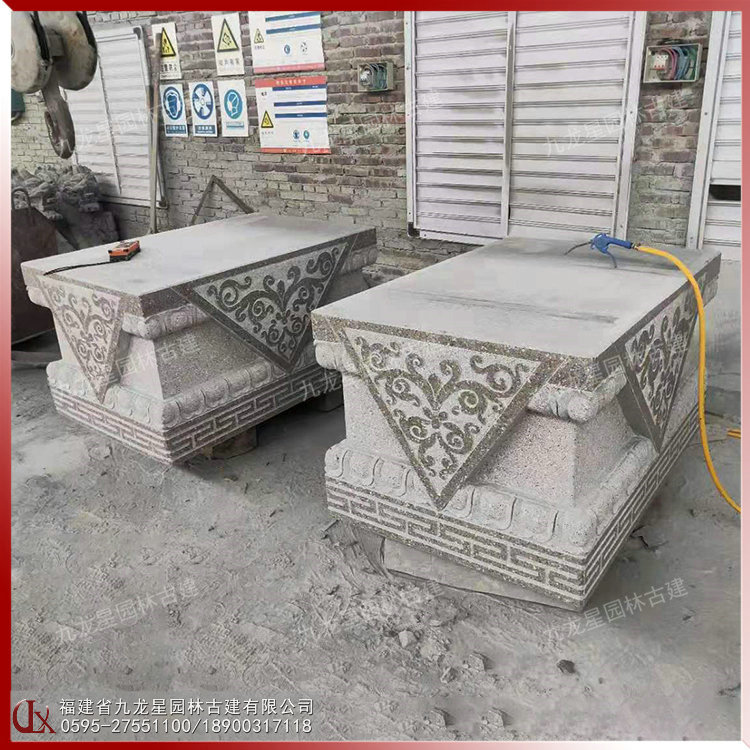 门口石狮子底座图片