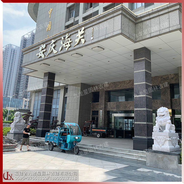 门口石狮子图片