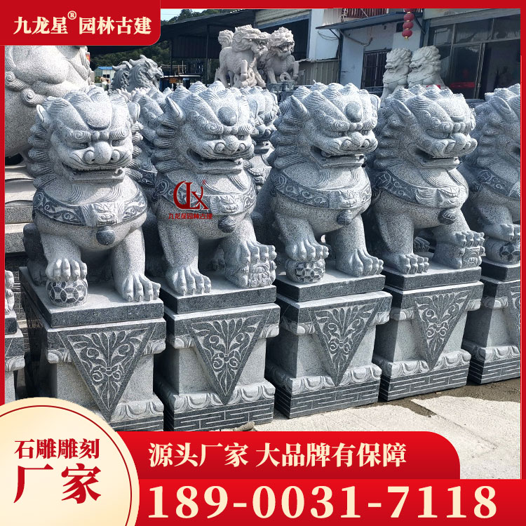 墓地狮子图片