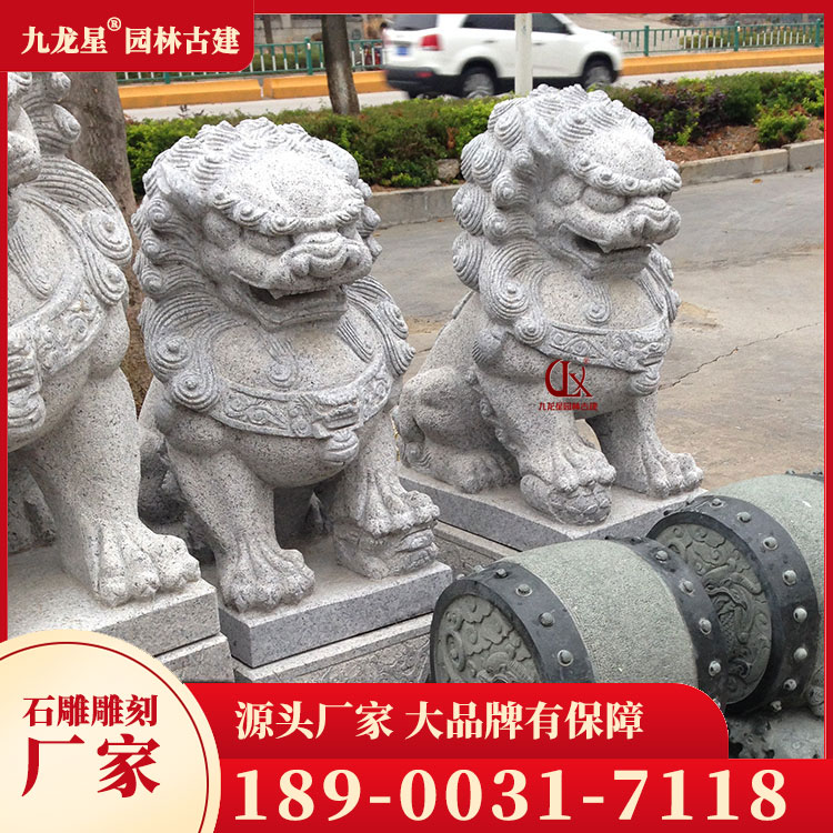 墓地狮子图片